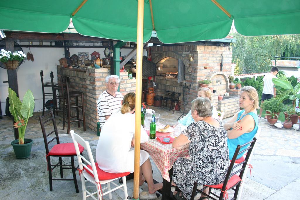 Apartment Akacija Gardens Belgrad Zewnętrze zdjęcie